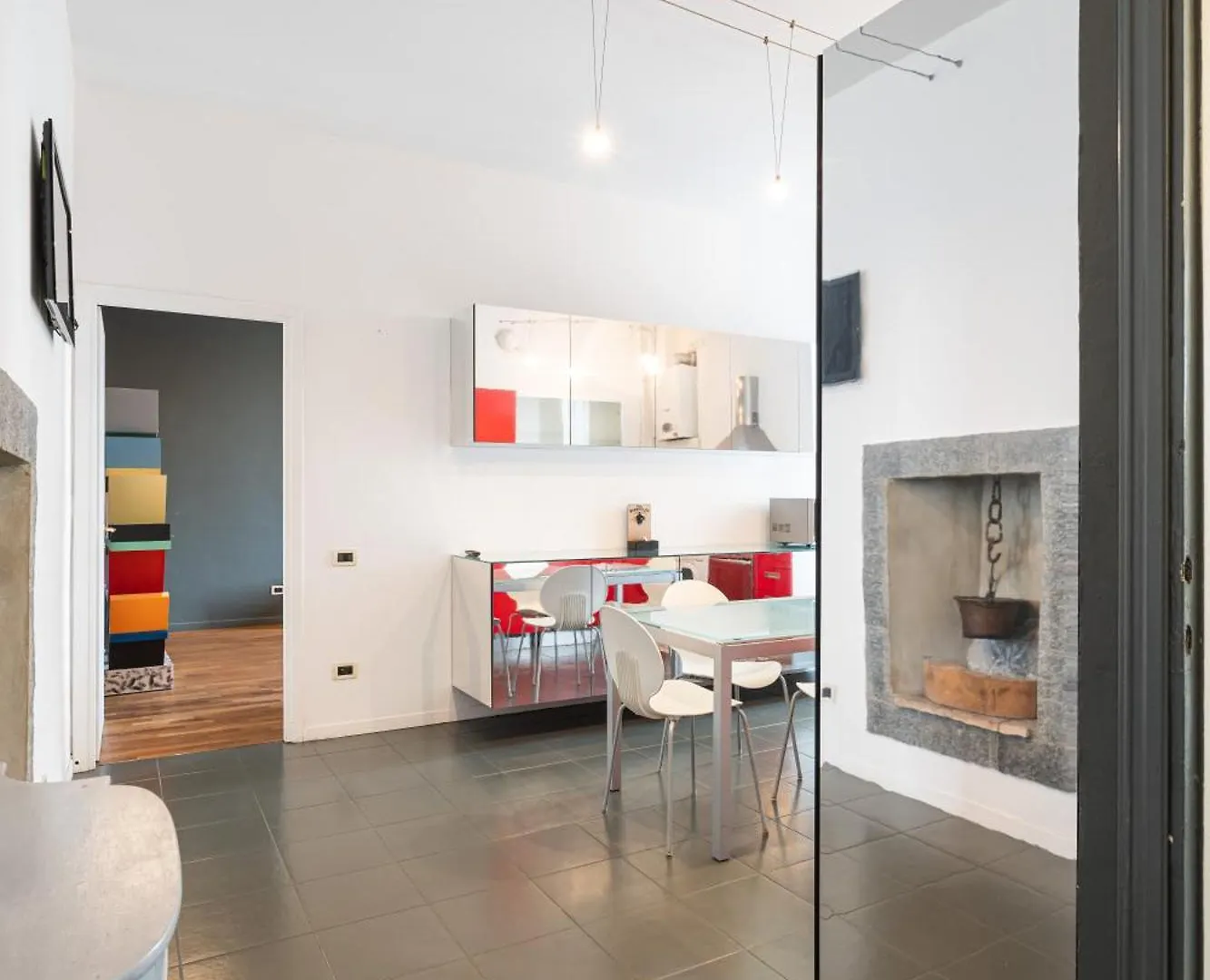 Spacious Onebedroom Navigli - Mirable Pm ミラノ 0*,  イタリア